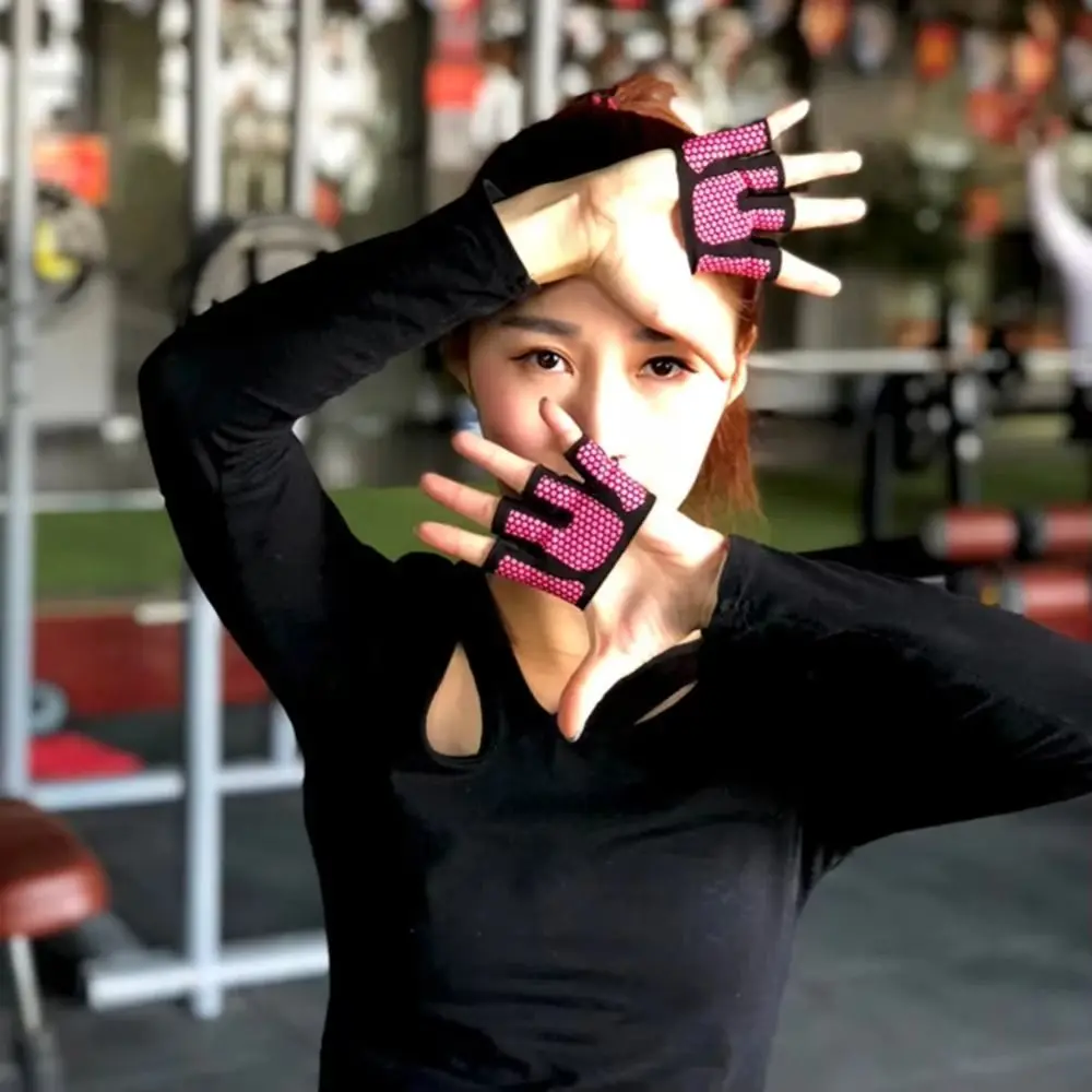 1 pair Breathable Gym Half Finger Gloves Anti-slip Contrast Color Cycling Gloves Palm Guards Sweat-wicking Fitness Gloves