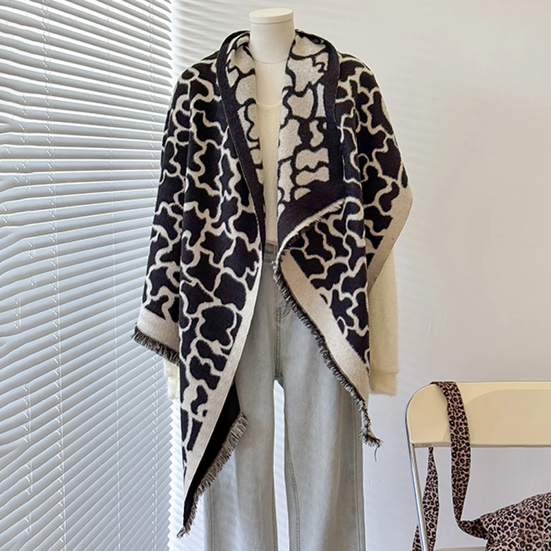 

2025 New Design Women's Winter Cashmere Scarf - Elegant Warm Leopard Print Pashmina Shawl, Poncho & Bufanda