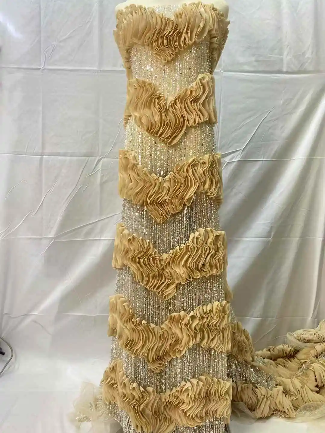 ขายส่งแฟชั่นภาษาฝรั่งเศสคําสุทธิลูกไม้ผ้าลูกปัด 2025 แอฟริกันTulleตาข่ายลูกไม้สําหรับงานแต่งงานของผู้หญิงเย็บชุด