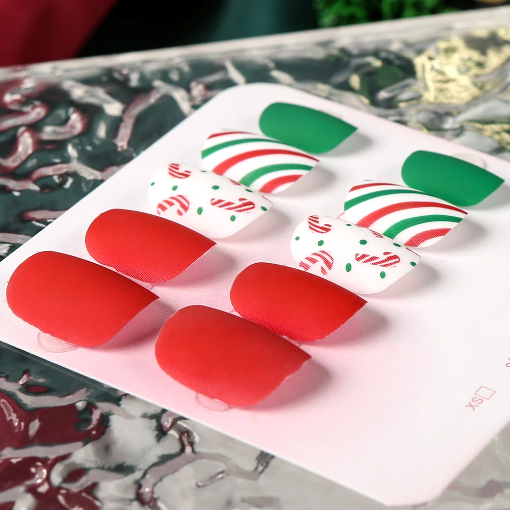 24 Teile/schachtel Weihnachten Quadrat Runde Künstliche Nägel Bunte Linie & Runde Dot Drücken Auf Nägel Full-Cover Kurze Quadrat glänzende Weihnachten Nagel Tipps