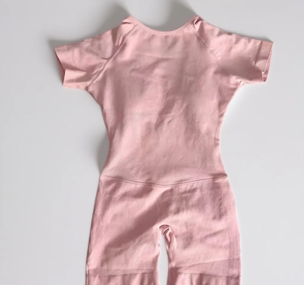 Damen Kurzarm Rückenfreier Gym-Jumpsuit Nahtloser Einteiliger Workout-Bodysuit Bauchkontrolle Yoga-Shorts Romper DFYNE-Stil – Detail 11