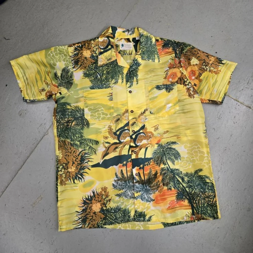 

2025 New Men's Casual Retro Fashion Party Street Shirt, Comfortable Fabric, Tie-Dye Printing Style, Short Sleeve Top