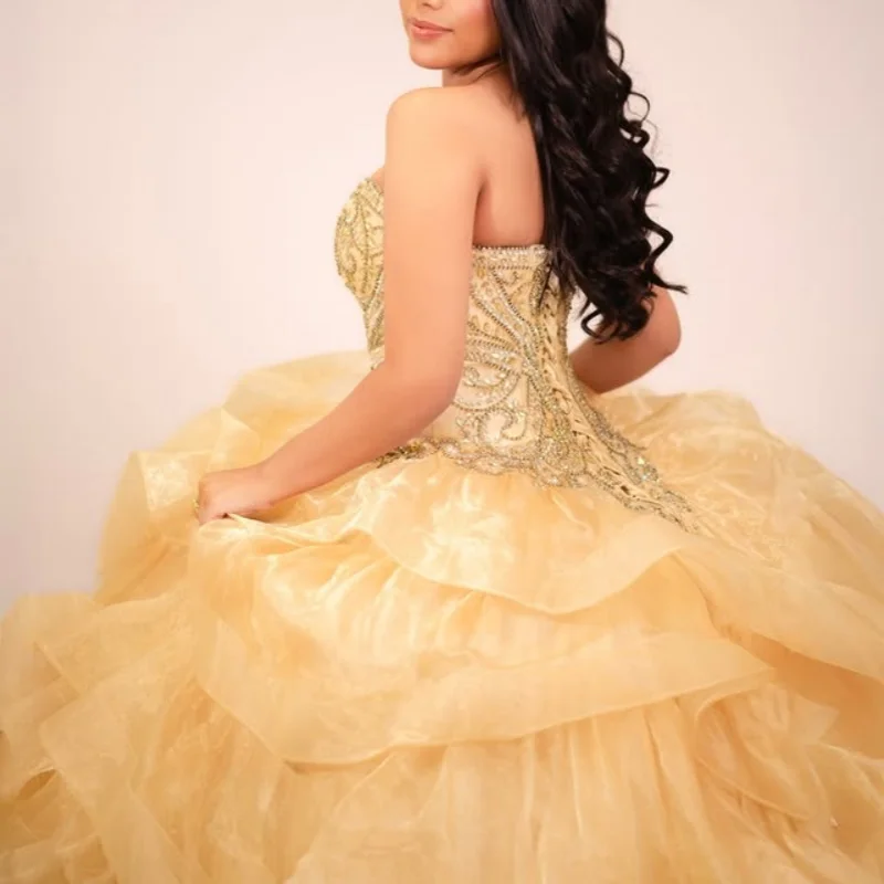 Sukienki Quinceanera na zamówienie, złote, z odkrytymi ramionami, tiulowe, aplikacje, koronka, koraliki, falbany, warstwowe, Vestido De 15 Quinceanera
