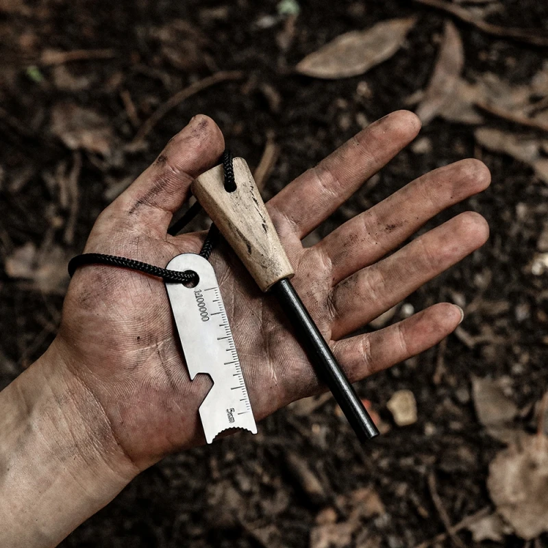 

Portable Outdoor Waterproof Flint Camping Equipment Wilderness Survival Tools Magnesium Rod Firearms Wooden Handle and Fire Rod