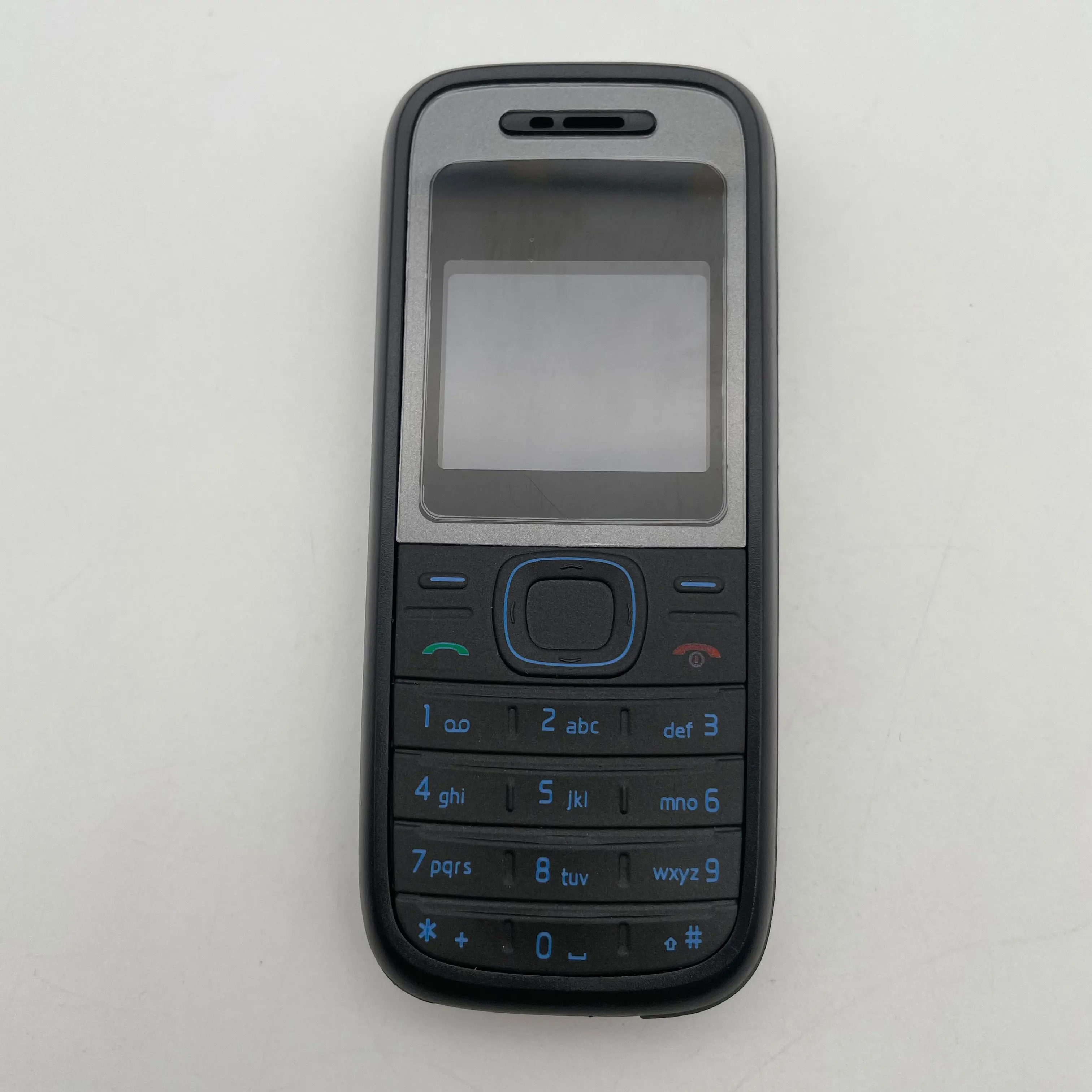 هاتف محمول أصلي غير مقفول 1208 بشريحة واحدة GSM 900/1800 لوحة مفاتيح عربية روسية مصنوعة في فنلندا