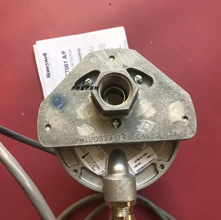 

2025.5 [Оригинальный и подлинный] Детектор пламени Honeywell C7061A1004