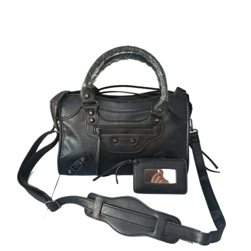 Locomotive New Rivet Machine Hand Bag Spice Girl Premium Retro Large Capacity Messenger Bag Shoulder Handbag Foreign Trade 2026