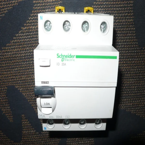 

A9r11425 4 Pole Differential 25a 30ma Ac, Brand New Original Spot Plc