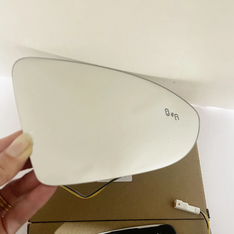 

Auto Heated Blind Spot Warning Wing Rear Mirror Glass For VW Jetta MK7 2019 2020 USA Version
