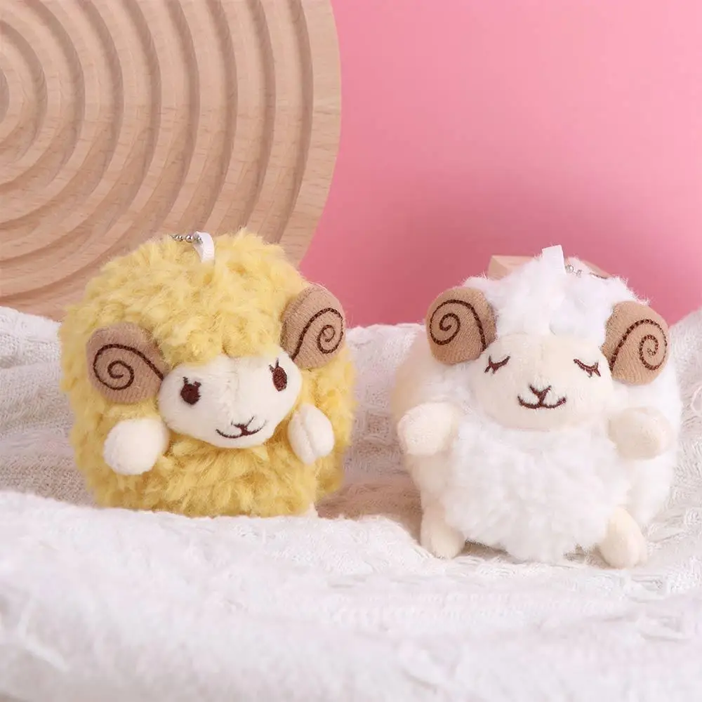 การ์ตูนอะนิเมะ Mini Sheep Plush พวงกุญแจ Mini แกะแกะตุ๊กตาจี้ Fluffy Soft Lamb ตุ๊กตาเครื่องประดับเด็กของขวัญ