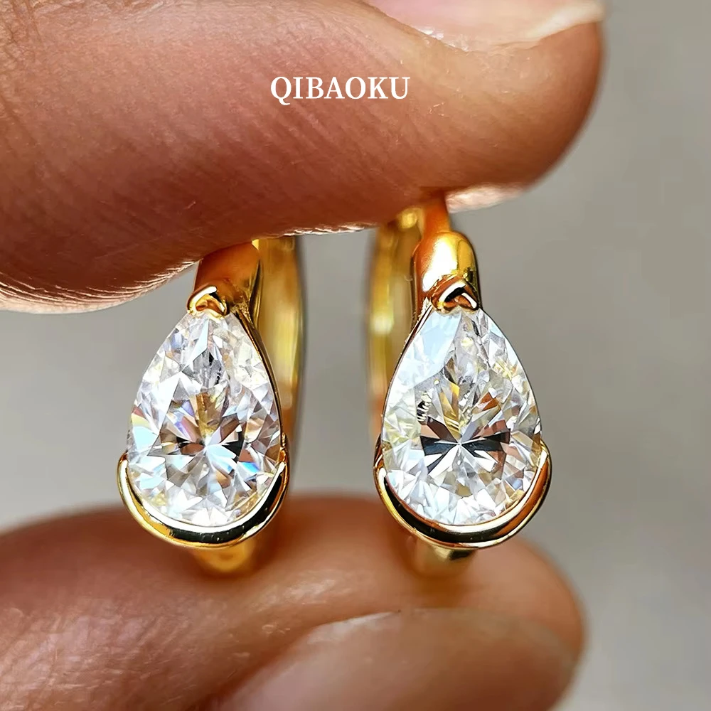 QIBAOKU Bezel Pear Moissanite Huggie Earrings Pure S925 Silver Teardrop Diamond Ear Buckle for Women Wedding Jewelry Gift 2026