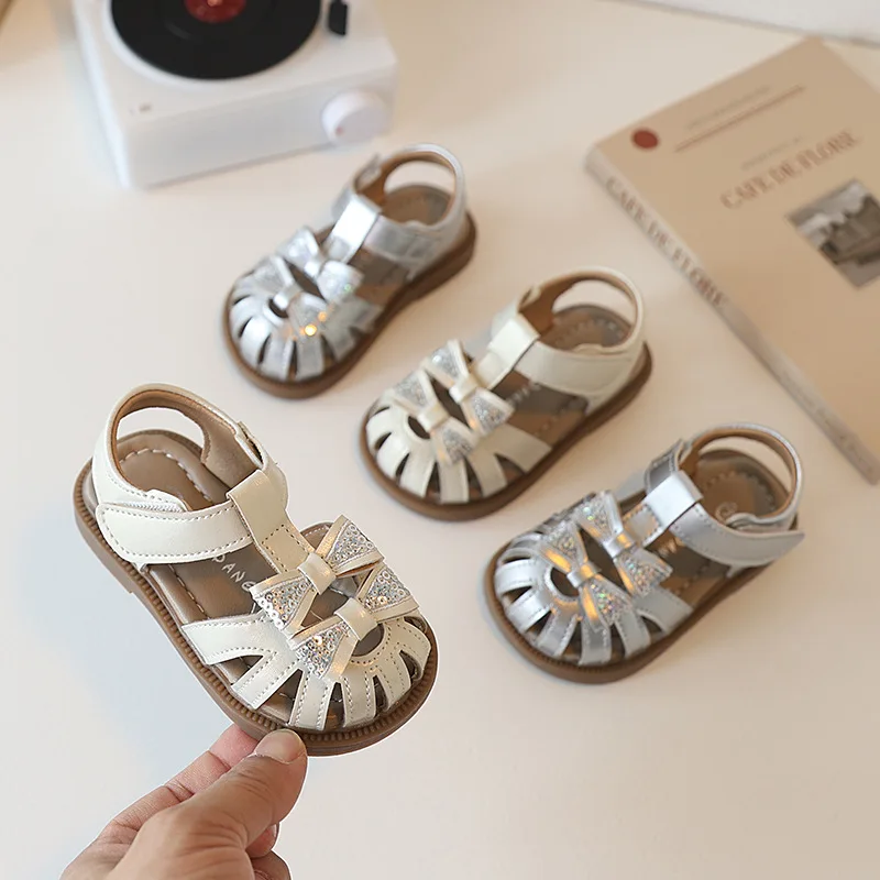 

Сандалии для девочек, новые летние туфли принцессы с бантом, детская прогулочная обувь, универсальная детская обувь на мягкой подошве, модная детская обувьсандалии для Девочек
