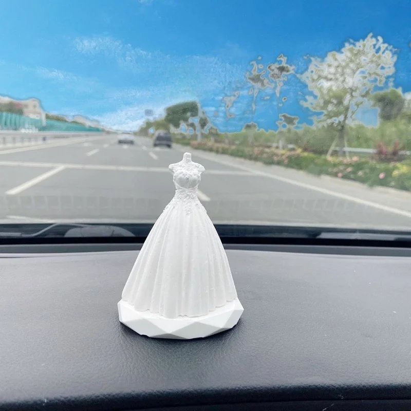 Ins Style Wedding Dress Car Aroma Stone Ornament Fragrance Diffuser Elegant Auto Interior Decor Women Car Freshener