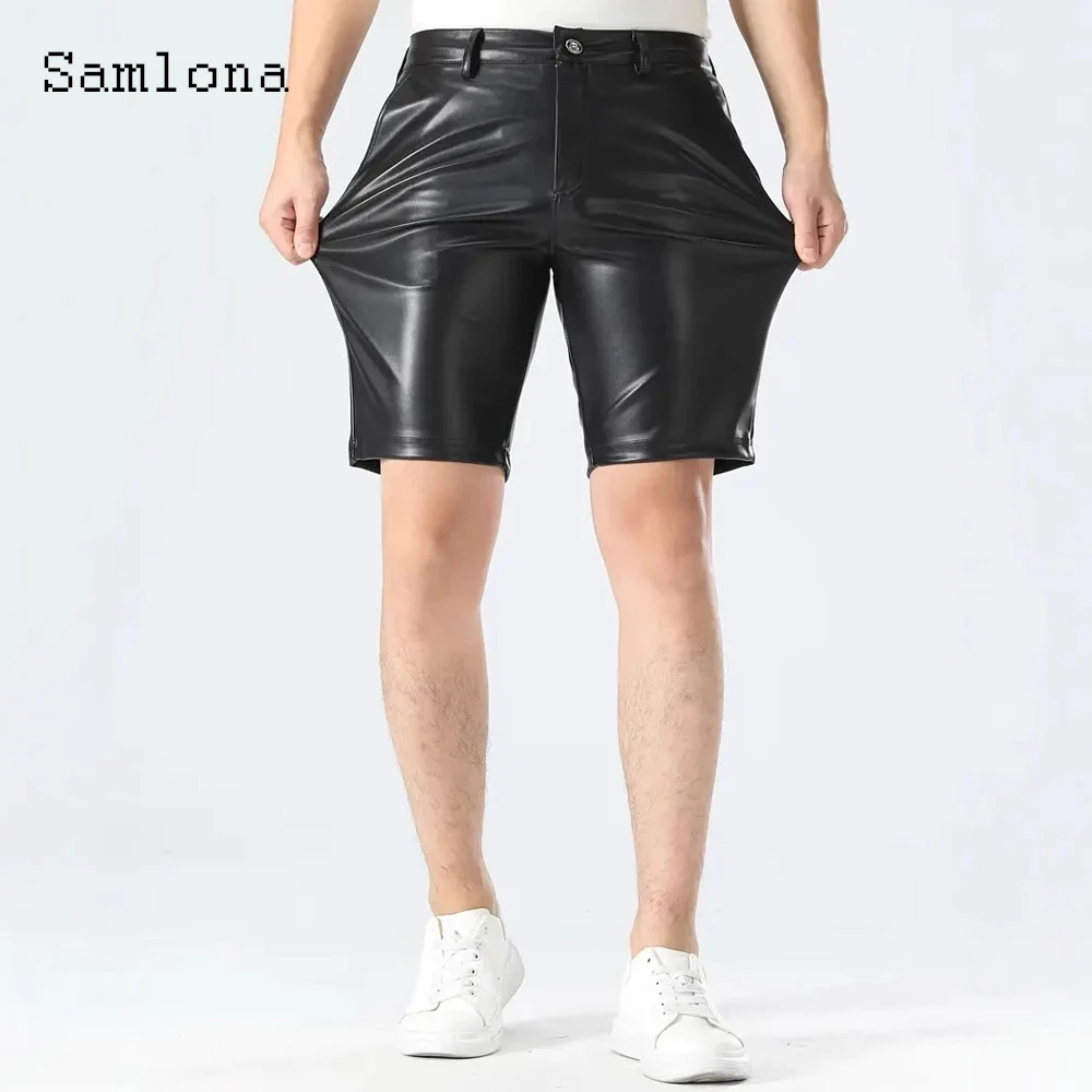 

Мужские модные шорты из искусственной кожи в стиле рок, сексуальные полубрюки для танцев в ночном клубе, мужские глянцевые тонкие мотоциклетные шорты из искусственной кожи, новинка