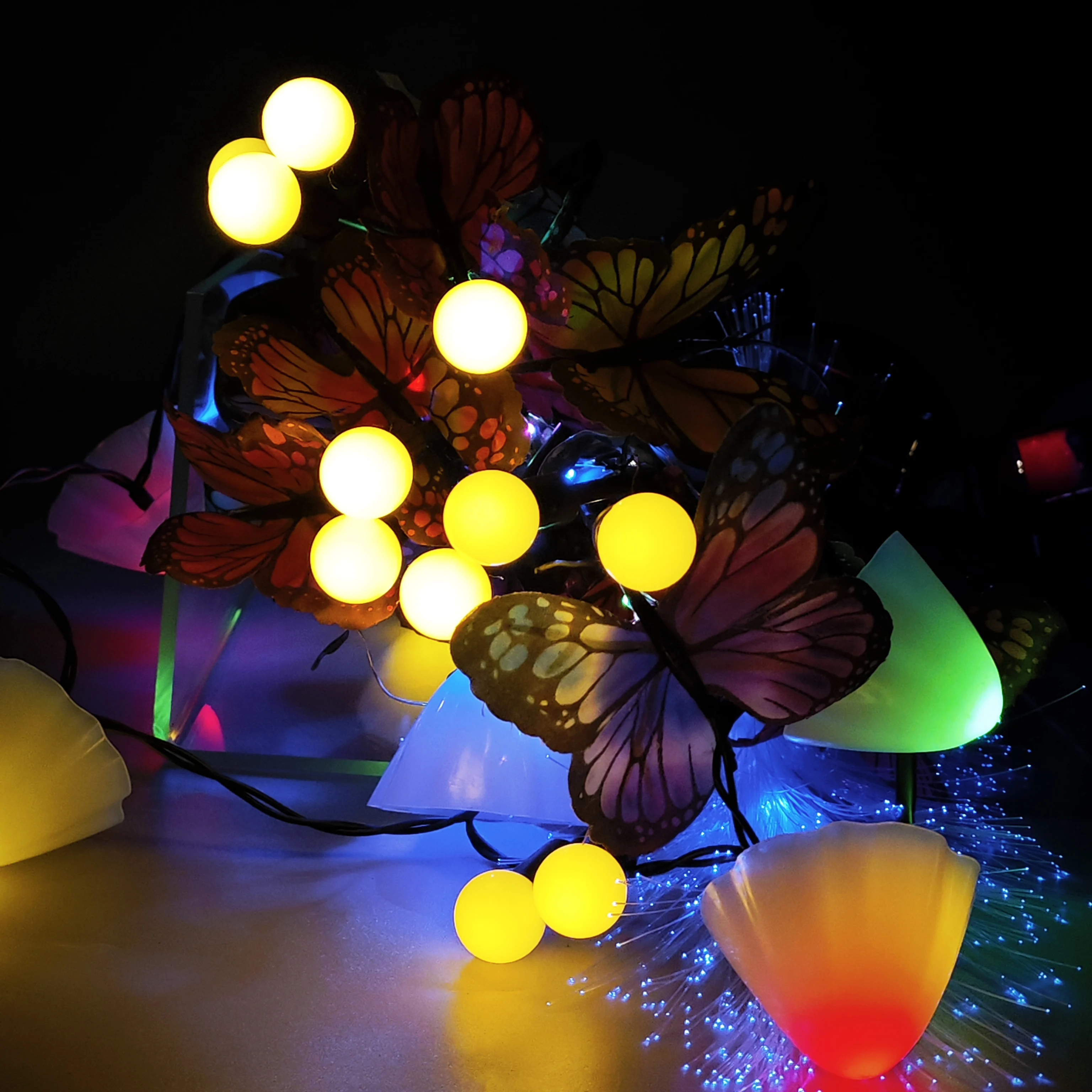 

2025 Solar Garden Lights Outdoor Fairy String Lights Waterproof Landscape Lighting for Yard,Pathway,Lawn,Christmas Decoration