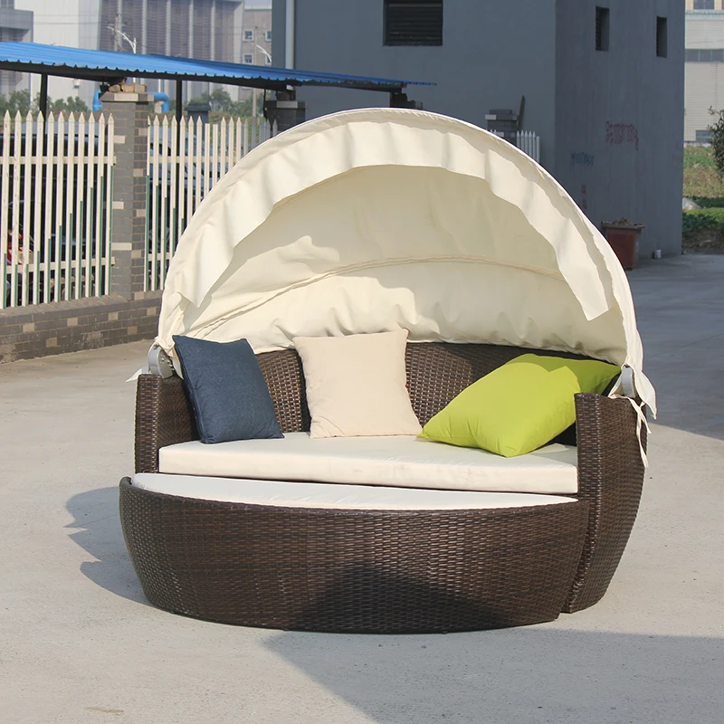 Outdoor furniture Open-air beach bed Rattan sofa Large round bed Leisure swimming pool Lazy sun