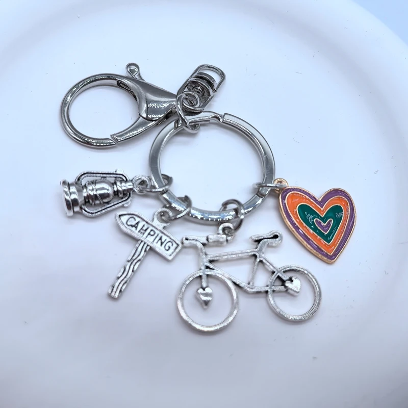 Girls and women's enamel heart-shaped Racing bicycle indicator key chain trinkets Creative bicycle lovers bicycle key chain