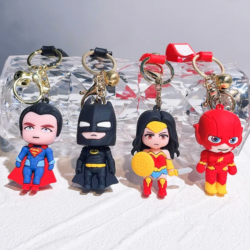 2024 New Superhero Keychain Superman Batman Wonder Woman Flash Key Chain Ring Car Pendant Women's Bag Pendant