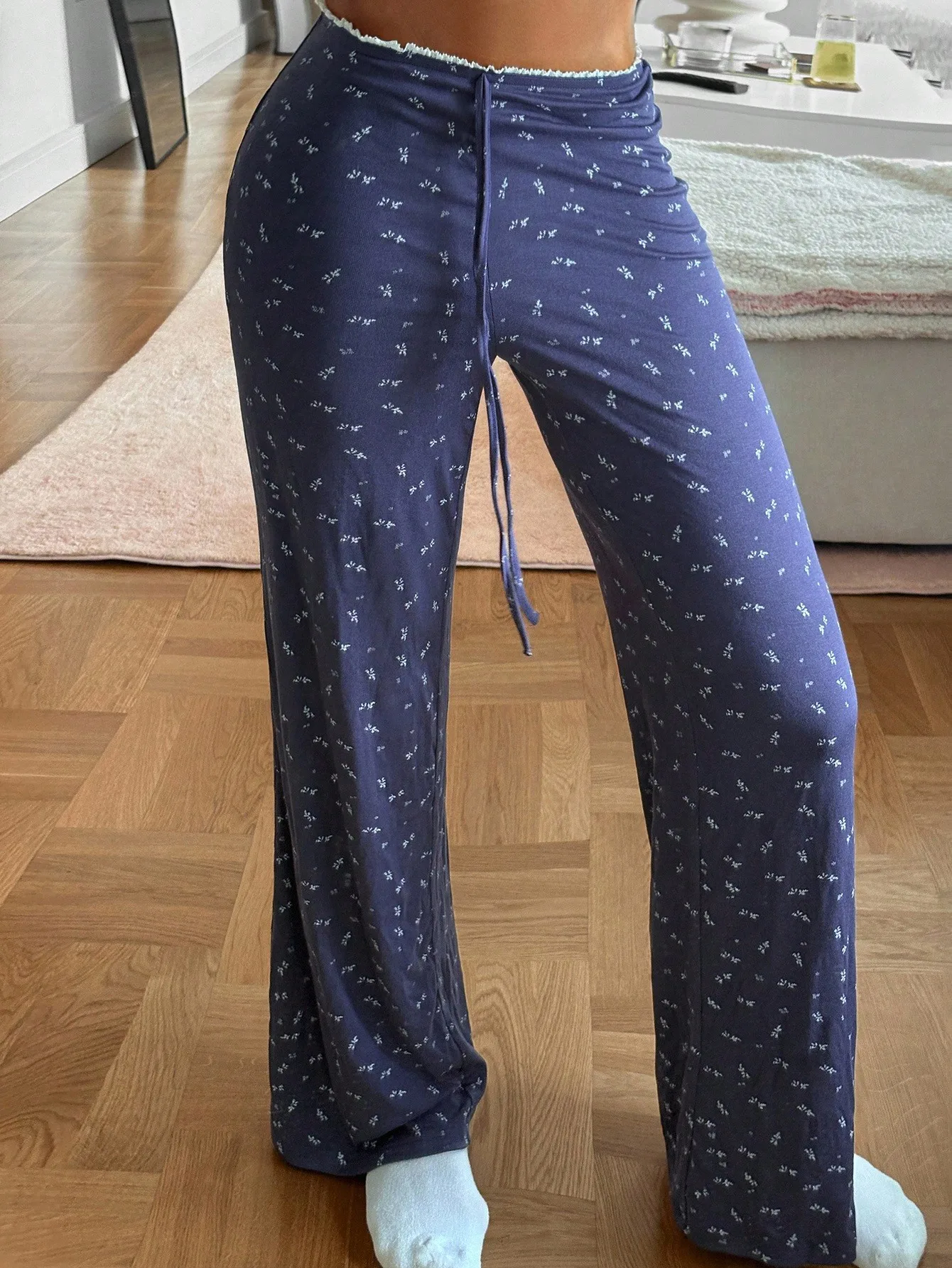 

Navy Blue Ditsy Floral Print Wide-Leg Pajama Pants with Contrast Trim Waistband