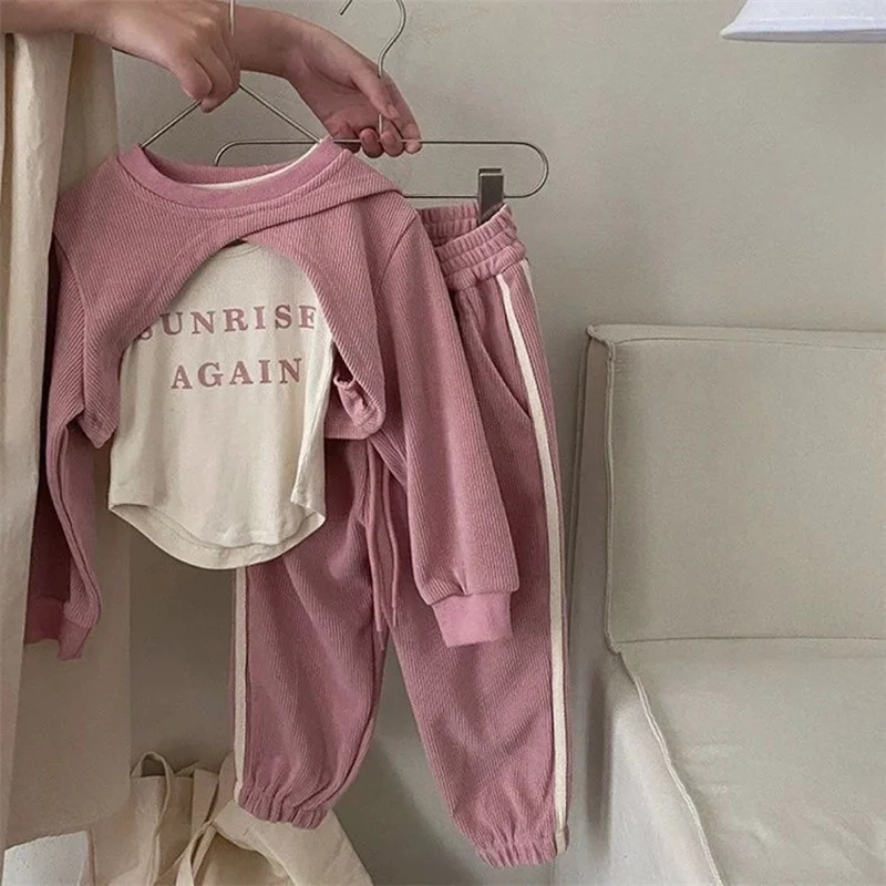 Girls Round Neck Sweater Set Children\'s Undershirt Hoodie Sweatpants Three-Piece Autumn New Baby Cute Casual Fashion Suit 3-8Y