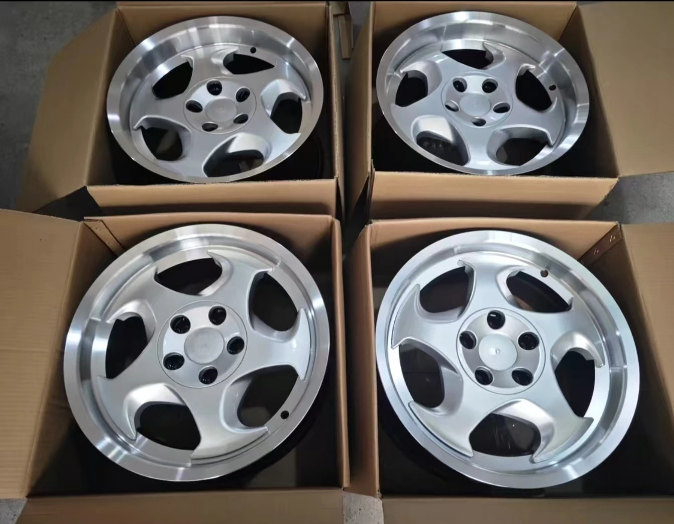 17-inch For BMW Wheels For E34 Modified With 17-inch M5 Rims, Compatible With E38/E39 Retro Z4/E81 M5 For BMW E30/E36 5X120 view 4