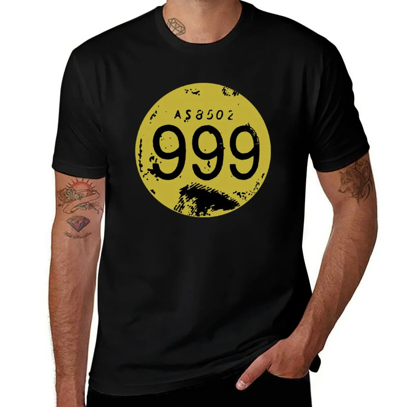 

Vintage Style Retro British Punk Rock Nine Nine Nine 999 Gold Pop Art T-Shirt topping blacks T-shirts for men cotton