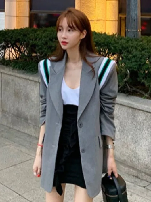 

ay Повседневный женский маленький костюм Jaet Faionable Свободный дизайн Высококачественный топ для поездок на работу Осенний дизайн Sensation