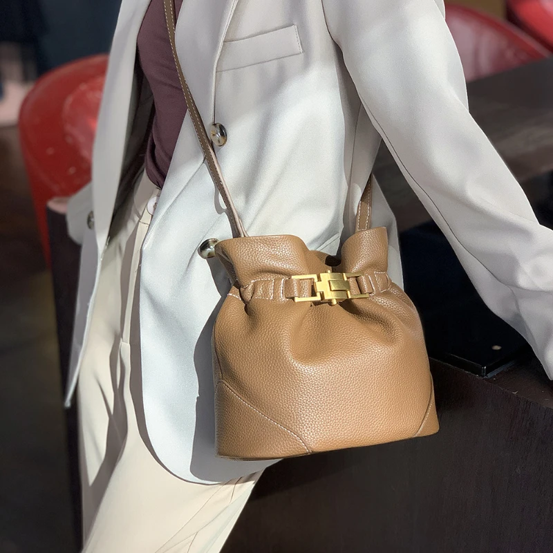 Luxury Designer Lock Bucket Bag PU Leather Crossbody Shoulder Bags for Women Sling Purses and Handbags Female Tote Bag Bolsa