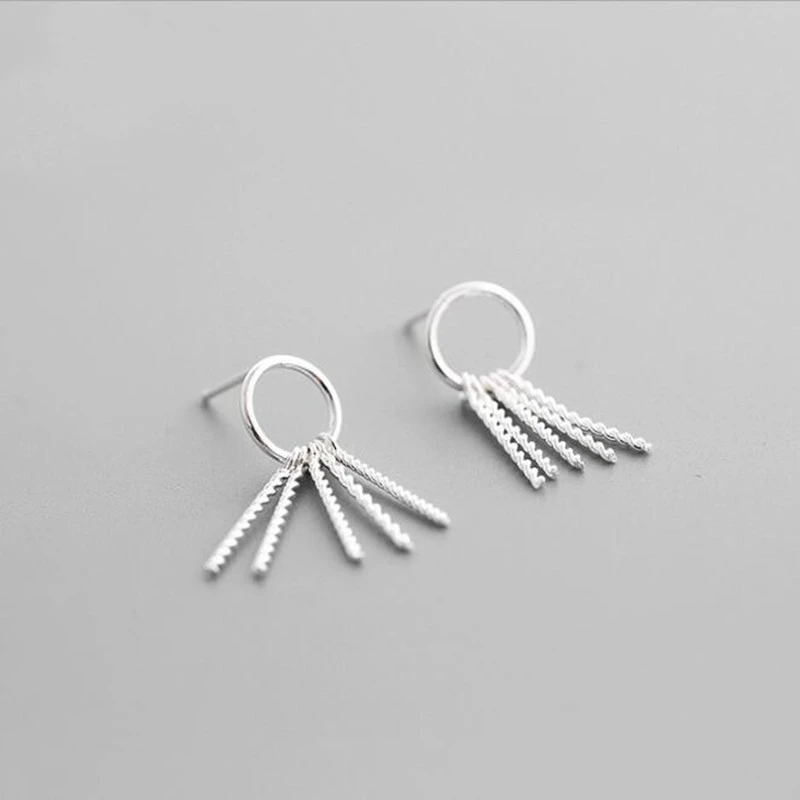 

Женские серьги-гвоздики из серебра 925 пробы, с кисточками