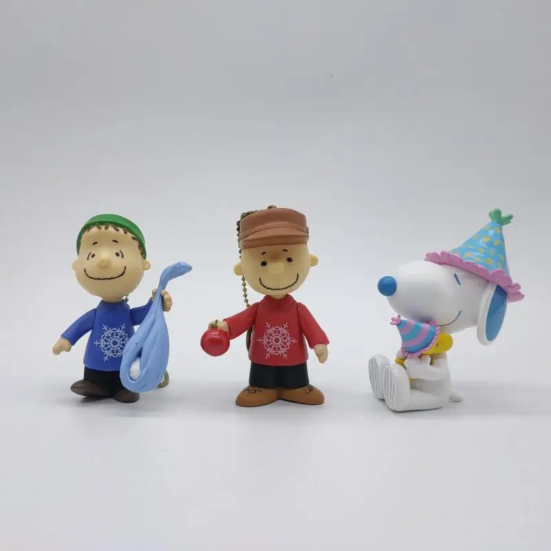 سنوبي عيد ميلاد قبعة زخرفة الكرتون Kawaii براون لوسي لينوس نموذج تمثال عيد الميلاد تمثال حلية المفاتيح ديكور المنزل