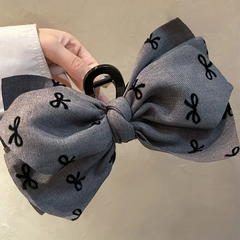 الكورية الأزياء القوس مقاطع الشعر للنساء الاكريليك القماش دبوس الشعر مخلب كبير القرش كليب مزاجه أنيقة إكسسوارات الشعر جديد #5