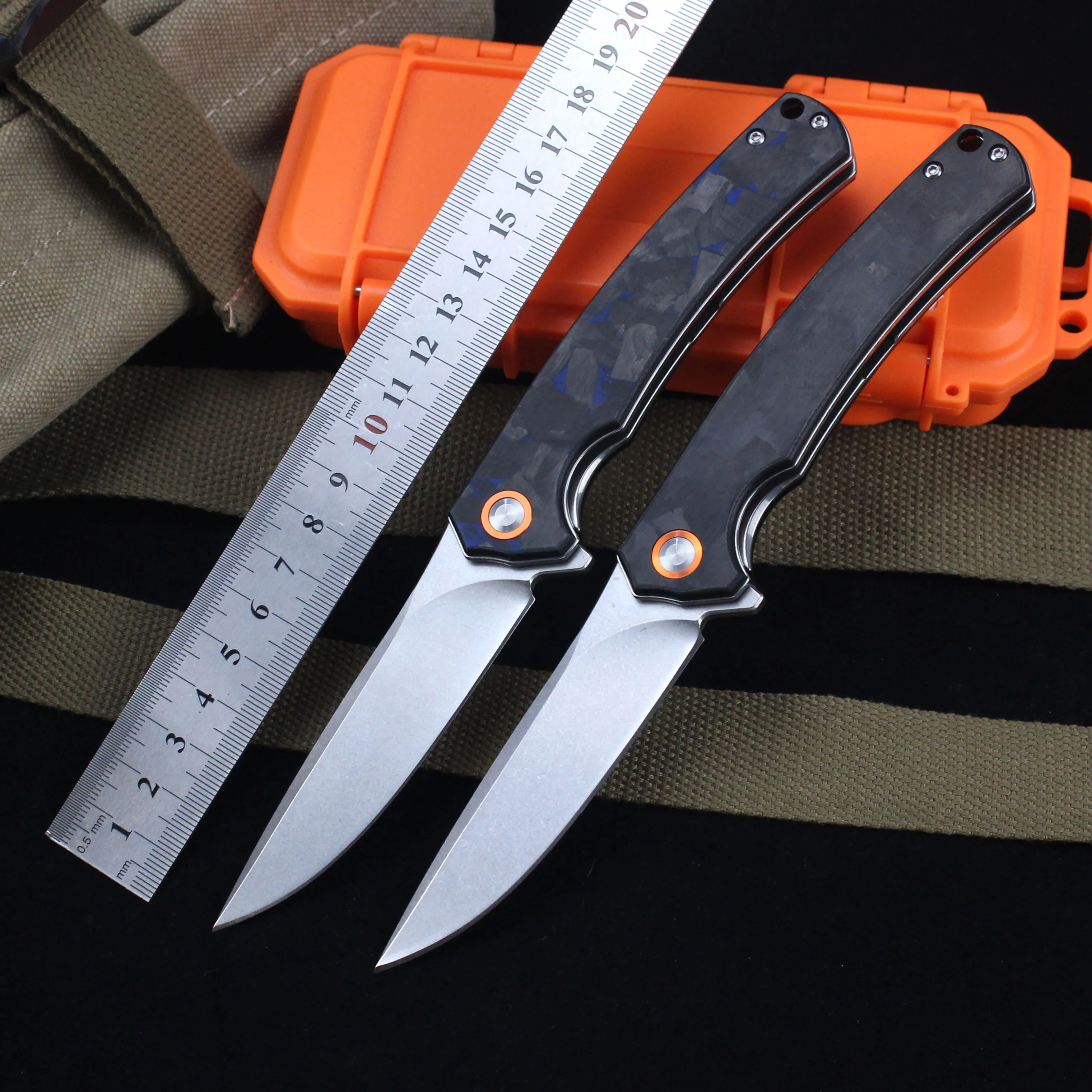 Pocket Folding Knife for military D2 Steel Blue carbon fiber Handle Utility Tools Camping Hunting Flipper Knives