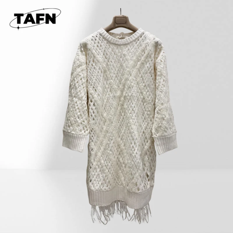 Women's Autumn Coat with Adjustable Waist Classic Sweater for Women, Soft Wool Blend for Warmth and Comfort AK0921