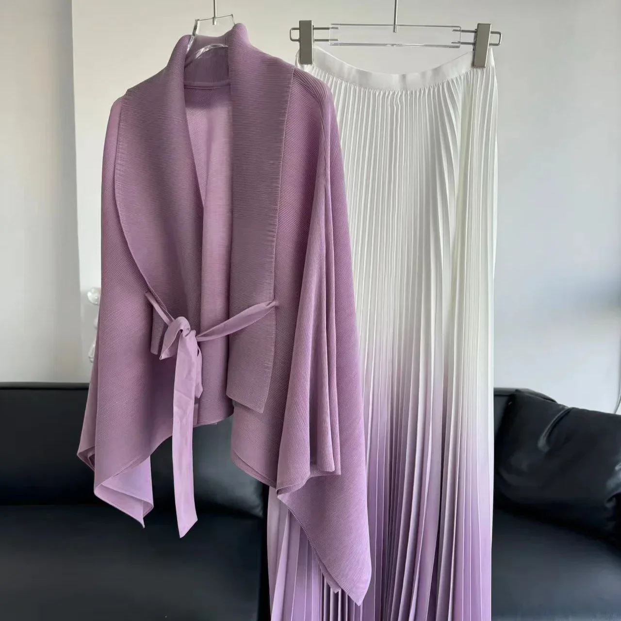 Miyake Pleated Solid Color Butterfly Sleeve Top Gradual Change Skirt Two-piece Fashion Cardigan Spring and Autumn New Suit