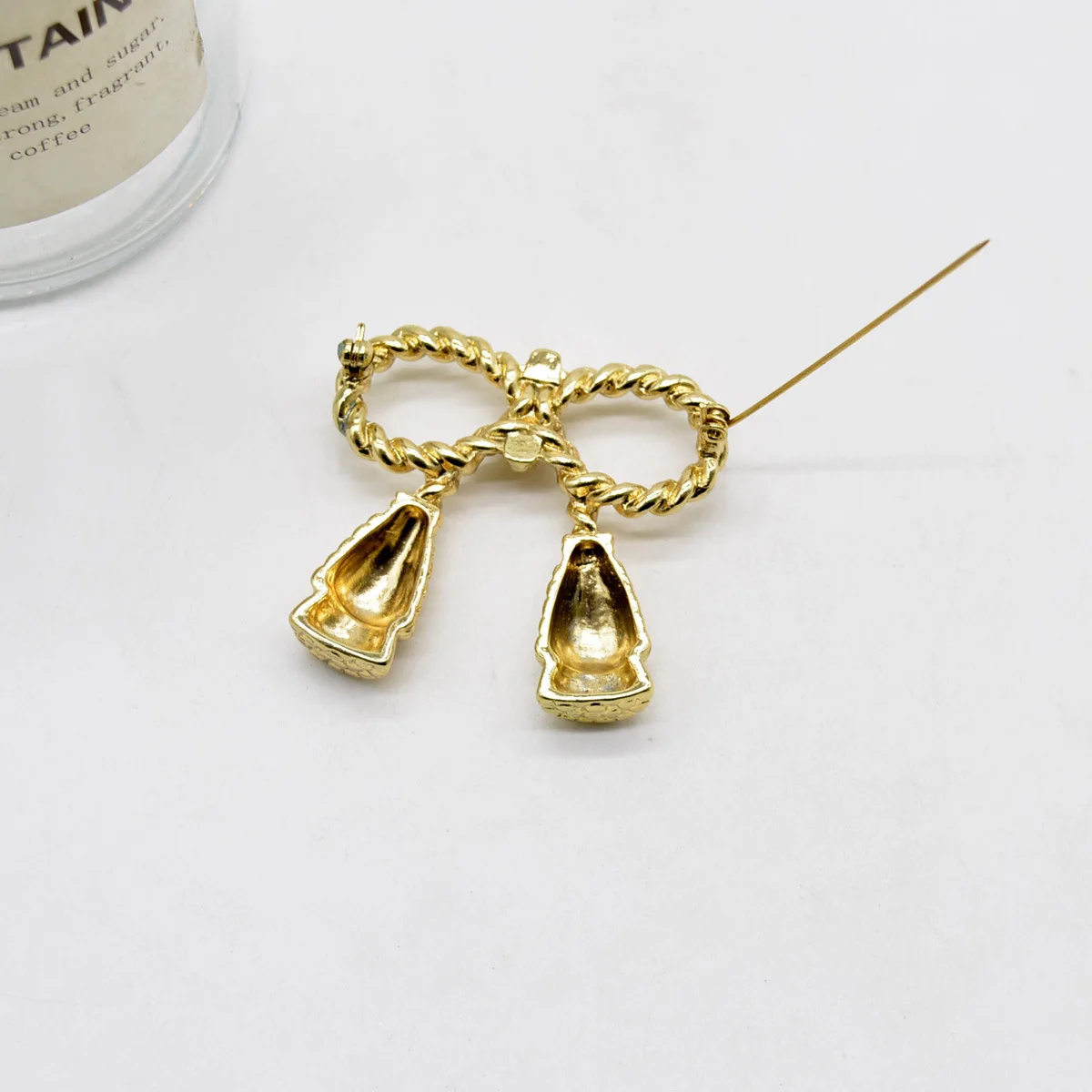 women antique golden twist brooch small bow pin accessories jewelry