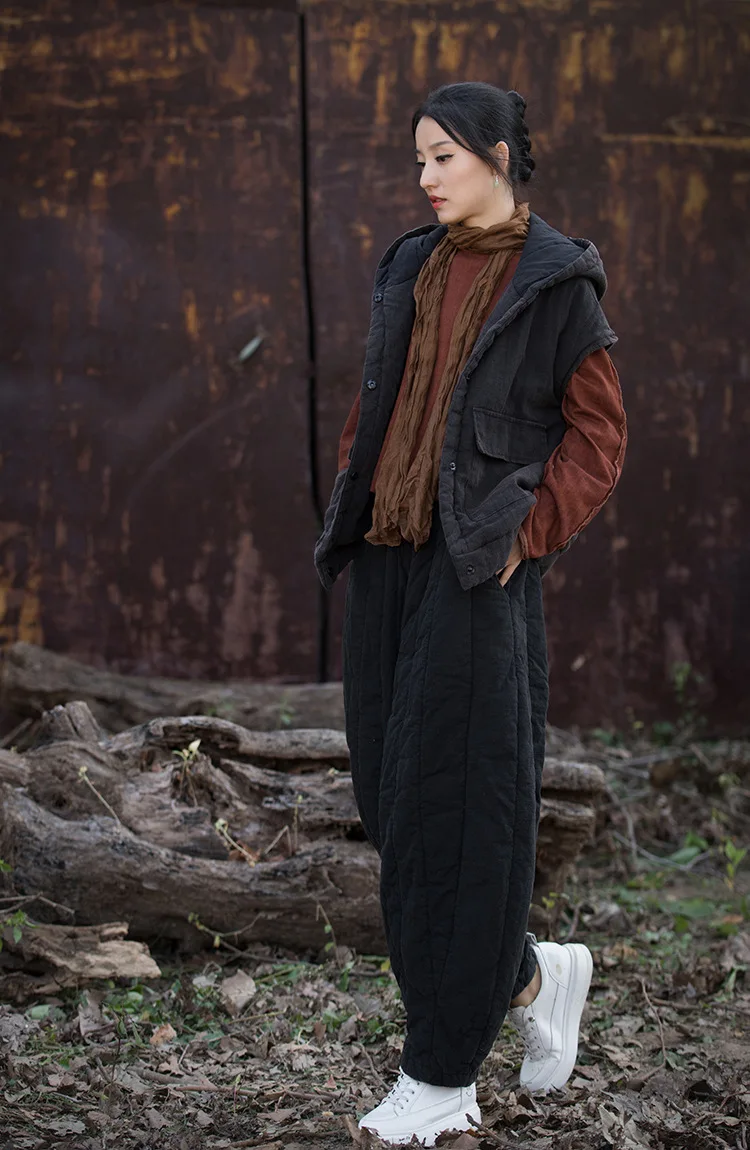 24-Panel Quilted Carrot Pants - Stonewashed Linen-Blend Winter Trousers