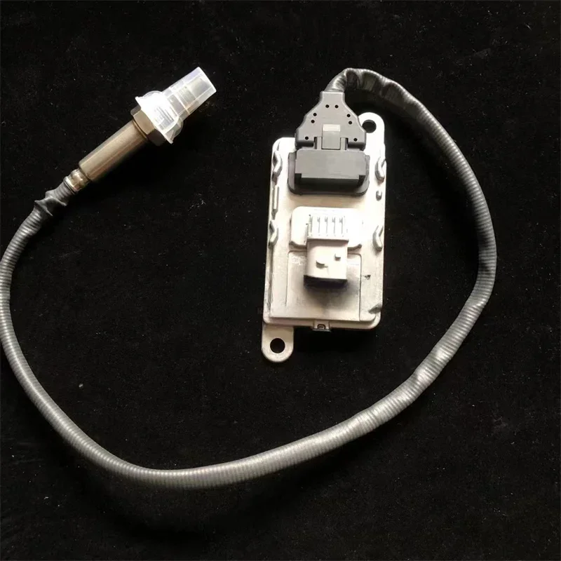 SAA6D107-3A 600-816-2720 CM2350 Machinery Engine Parts 24V Nitrogen Oxide Sensor 6008162720