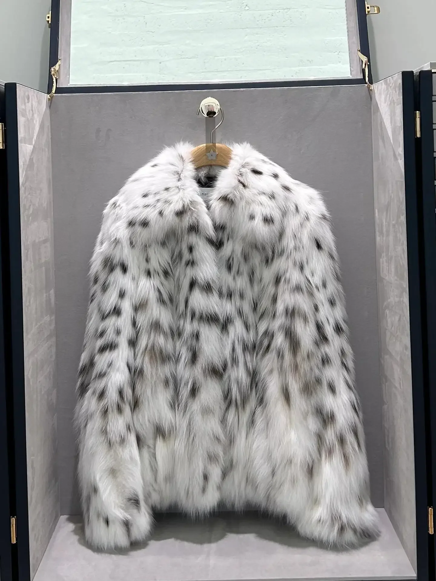 2024 Autumn Winter New Leopard Print Long Sleeve Faux Fur Coats Women's Medium Long Lapel Environmentally Friendly Fox Fur Coat
