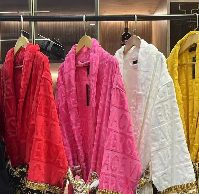 Peignoir hommes femmes vêtements de nuit longue Robe coton luxe hôtel Style pyjamas Homewear confortable en peluche vêtements de détente