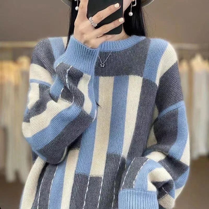 New Autumn and Winter Fashion Color Matching Versatile Round Neck Slim Loose Sleeve Foreigner Age Reducing Women\'s Sweater