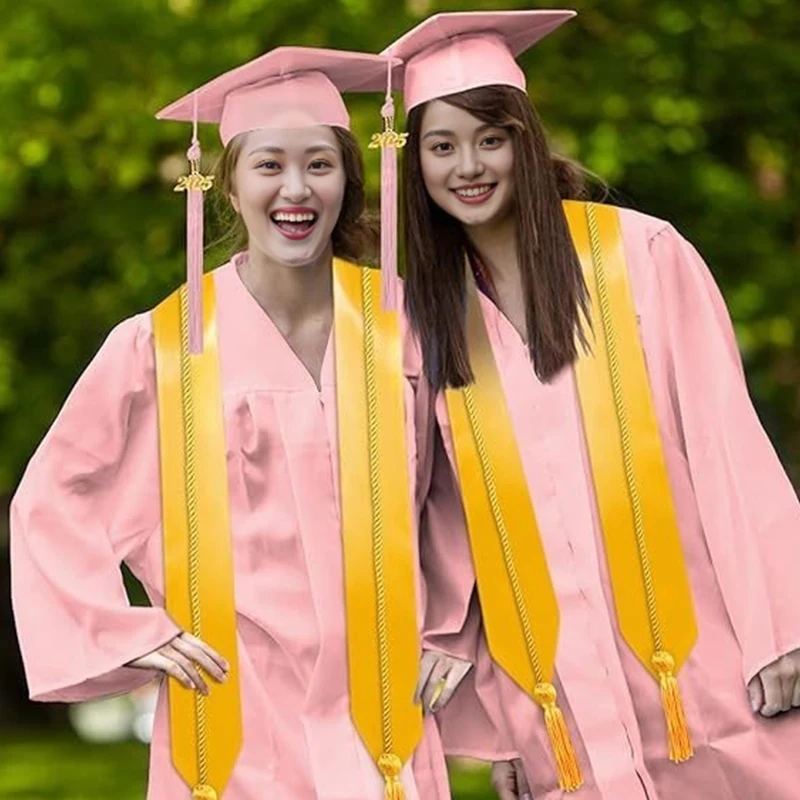 4 pz/set Bambini Per Adulti Uniforme Da Stagnoro Vestito Con Cappello Nappa Corda College Abiti di Laurea Robe 2025 Laurea Stola Nappa Set