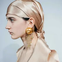 Niche design metal conch rhinestones pearl tassel earrings delicate light luxury women's banquet jewelry