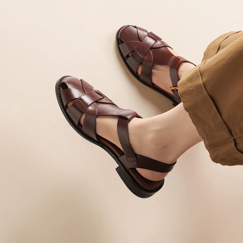 Luxury Metal Buckle Design Brand Flat Sandals Women Fashion Hollow Ankle Strap Gladiator Sandals Sexy Cozy Vacation Beach Shoes