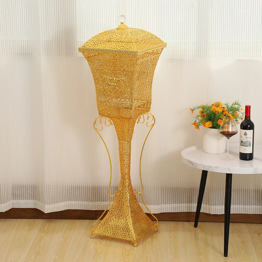 Chinese Gilded Hollow Out Incense Burner with Lid Iron Art Aromatherapy Charcoal Stove Saudi Arabia High-end Home Decor Ornament