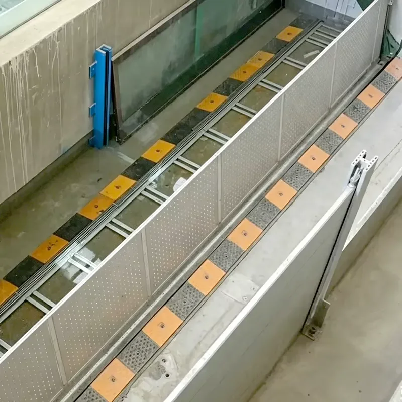 Custom Aluminum Water Baffle House Door Waterproof Flood Gates Barrier Automatic Flood Barrier