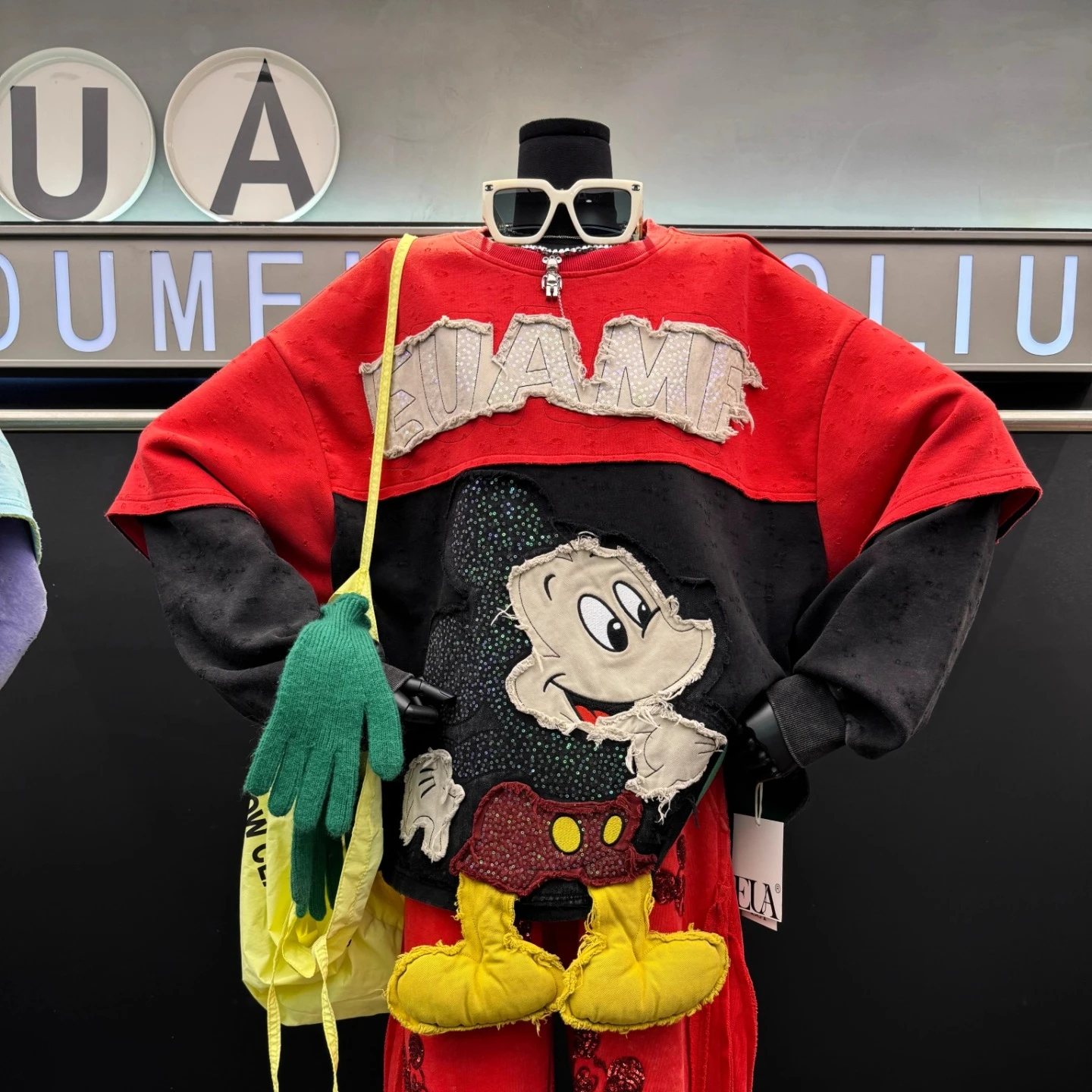 2025 Autumn New Heavy Craft Color Block Cartoon Sweatshirt for Women Loose Versatile 3D Design Round Neck Pullover Top