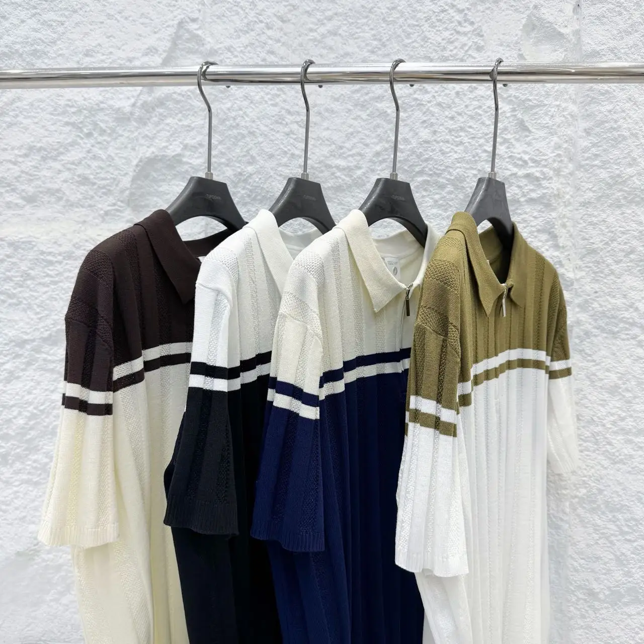 

Retro color contrasting knitted short sleeved polo shirt for men, cool sand texture jacquard texture flip collar T-shirt/9128