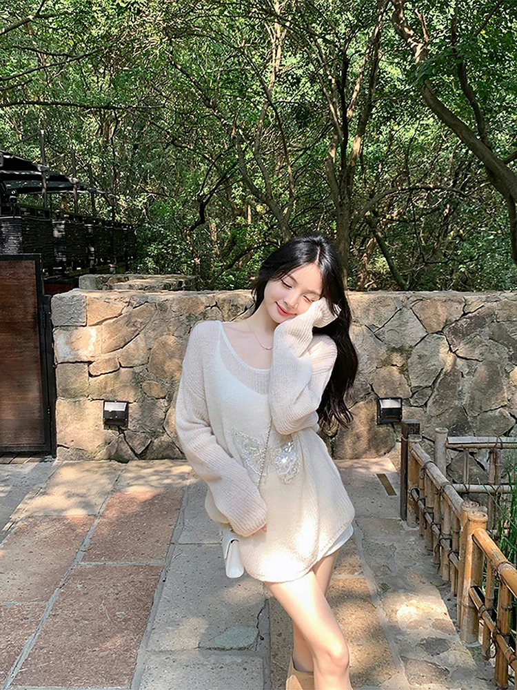 

ZhouYeye Heavyweight Beaded Knitwear Top Women's Gentle Sle Long Sve V-Ne Regular Length Color Autumn New