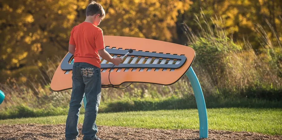 ملعب موسيقي خارجي Harpsichord للأطفال ألعاب قرع معدنية إكسيليفون تدق على Thwacker