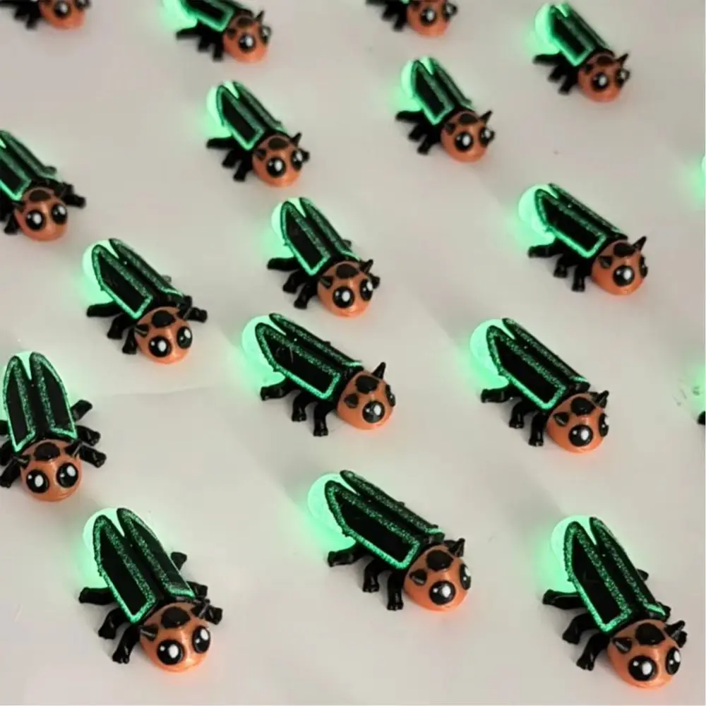 Glow In The Dark Firefly Figurine Detailed Legs Translucent Abdomen Firefly Ornament Insect Figurine Luminous Insect Decor